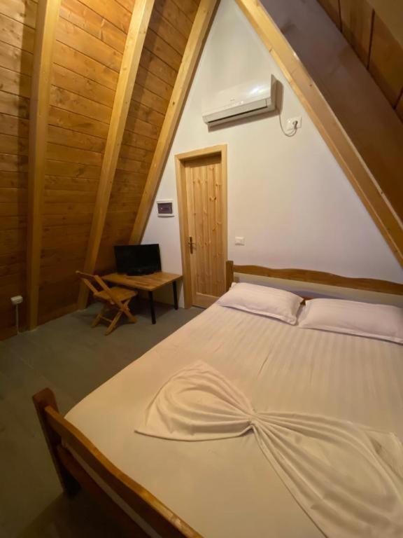 Windmill Shkodra Villa'S & Gesthouse ภายนอก รูปภาพ